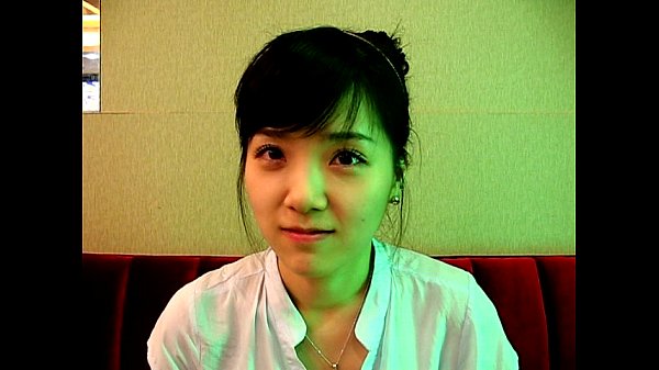 Địt bồ bạn trong trạng thái ngây thơ muốn được thịt