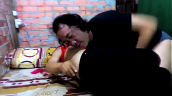 Kẻ biến thái hiếp dâm nữ chủ nhà giữa trưa