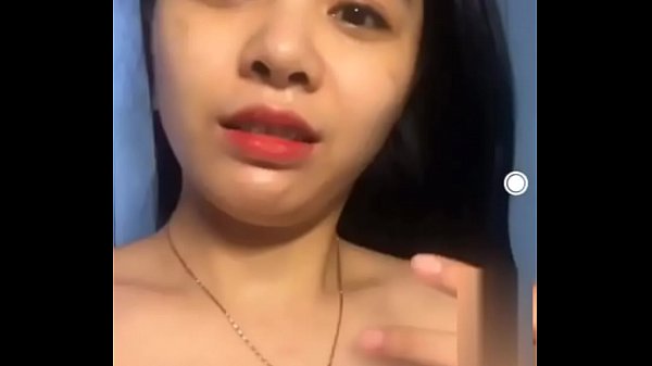 Bạn gái ở nhà cô đơn móc lồn thỏa ham muốn được địt bồ