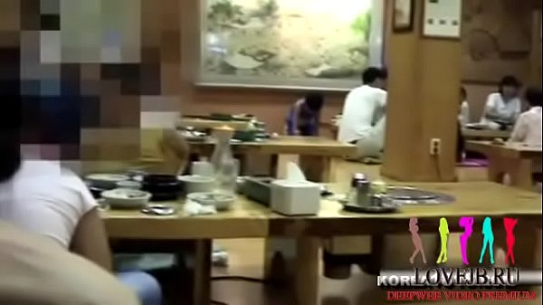 Dắt em đi chơi rồi làm thịt