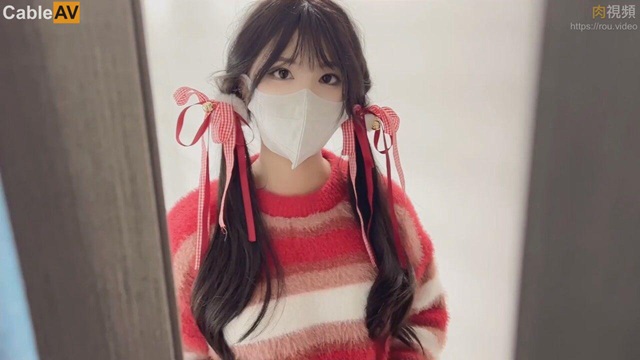 Bé hàng xóm teen mlem rủ tôi sang nhà đụ
